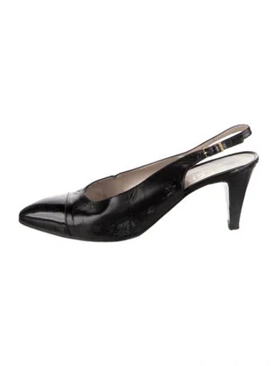 Pre-owned Chanel Interlocking Cc Logo Leather Slingback Pumps In Black