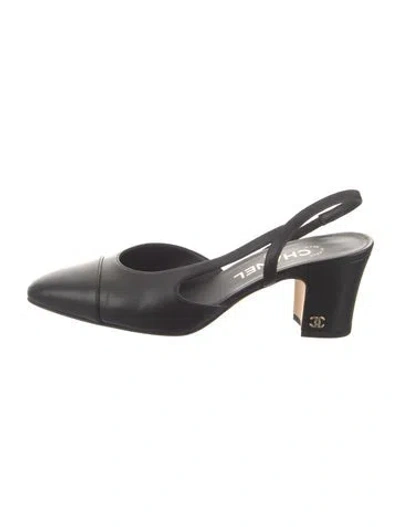 Pre-owned Chanel Interlocking Cc Logo Leather Slingback Pumps In Black