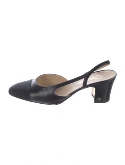 Pre-owned Chanel Interlocking Cc Logo Leather Slingback Pumps In Black