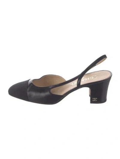 Pre-owned Chanel Interlocking Cc Logo Leather Slingback Pumps In Black