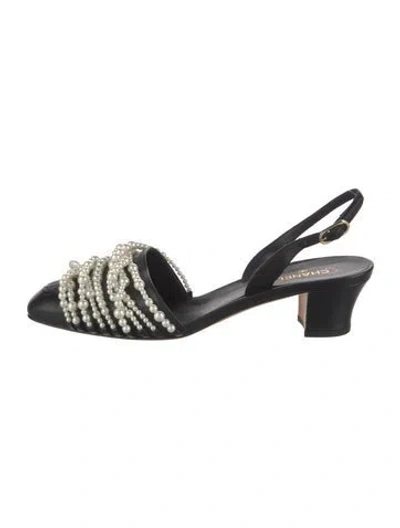 Pre-owned Chanel Interlocking Cc Logo Leather Slingback Pumps In Black