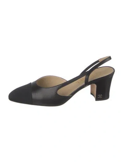 Pre-owned Chanel Interlocking Cc Logo Leather Slingback Pumps In Black