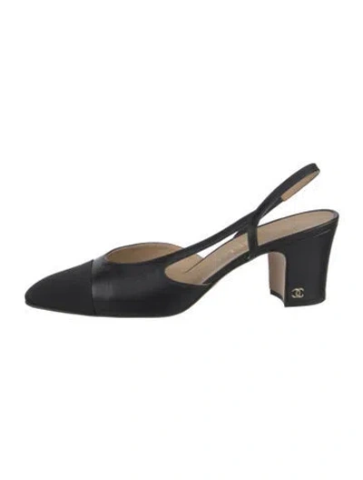 Pre-owned Chanel Interlocking Cc Logo Leather Slingback Pumps In Black