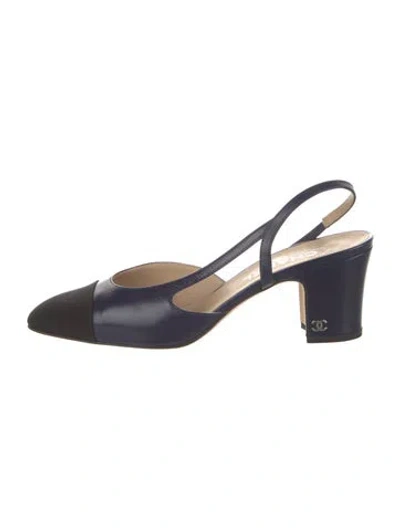 Pre-owned Chanel Interlocking Cc Logo Leather Slingback Pumps In Blue