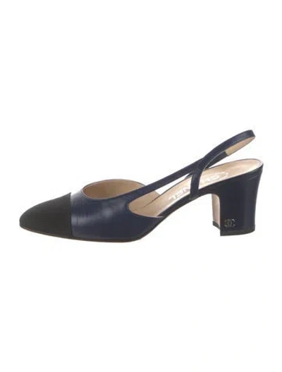 Pre-owned Chanel Interlocking Cc Logo Leather Slingback Pumps In Multi