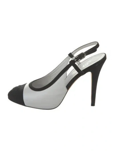 Pre-owned Chanel Interlocking Cc Logo Leather Slingback Pumps In Multi