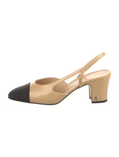Pre-owned Chanel Interlocking Cc Logo Leather Slingback Pumps In Neutral