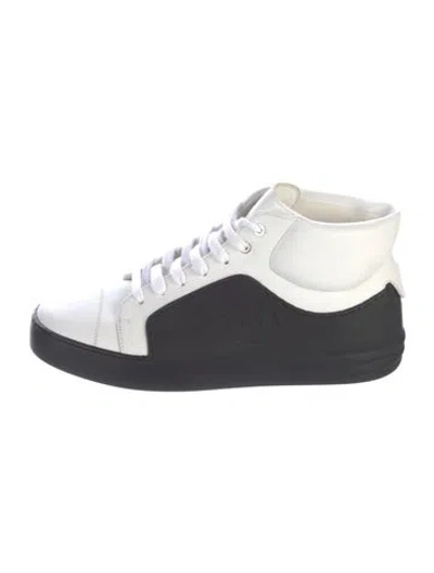 Pre-owned Chanel Interlocking Cc Logo Leather Sneakers In Multi