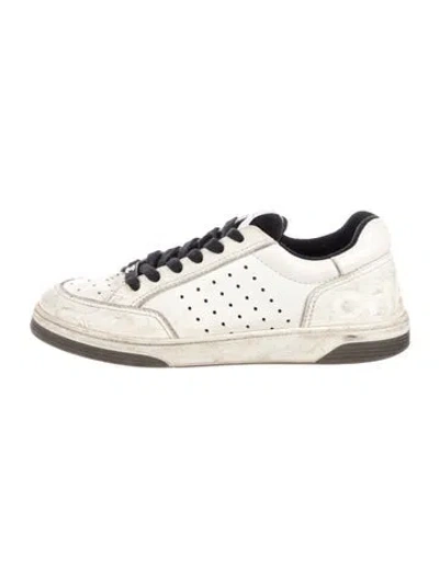 Pre-owned Chanel Interlocking Cc Logo Leather Sneakers In Multi
