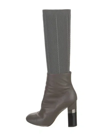 Pre-owned Chanel Interlocking Cc Logo Leather Sock Boots In Green
