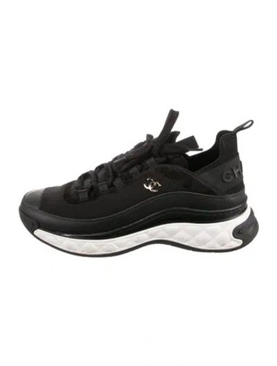 Pre-owned Chanel Interlocking Cc Logo Leather Trim Embellishment Athletic Sneakers In Black