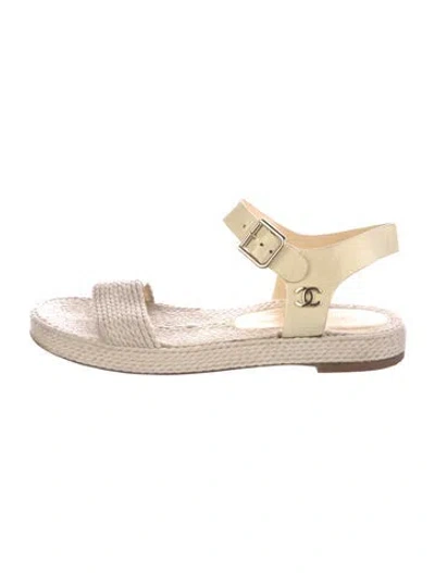 Pre-owned Chanel Interlocking Cc Logo Leather Trim Embellishment Espadrilles In Neutral