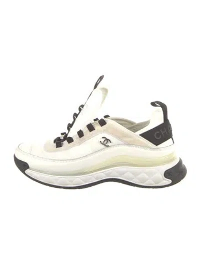 Pre-owned Chanel Interlocking Cc Logo Leather Trim Embellishment Sneakers In White