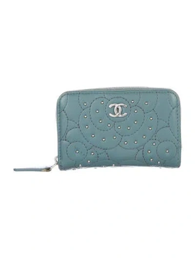 Pre-owned Chanel Interlocking Cc Logo Leather Wallet In Blue