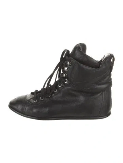 Pre-owned Chanel Interlocking Cc Logo Leather Wedge Sneakers In Black