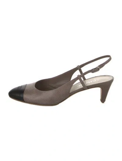 Pre-owned Chanel Interlocking Cc Logo Lizard Slingback Pumps In Neutral