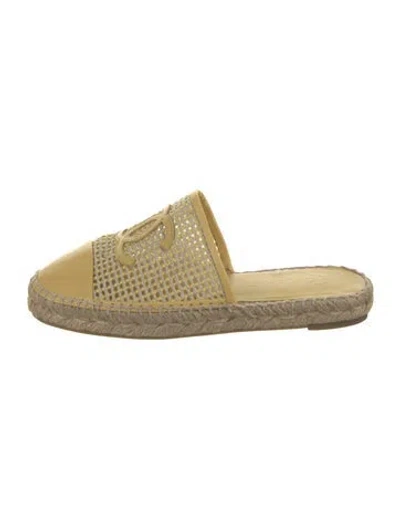 Pre-owned Chanel Interlocking Cc Logo Mesh Espadrilles In Yellow