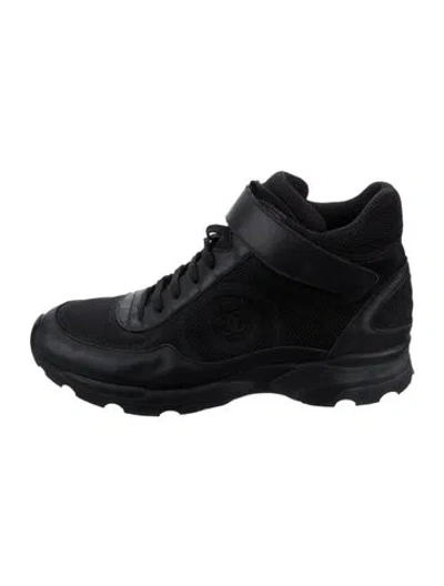 Pre-owned Chanel Interlocking Cc Logo Mesh Wedge Sneakers In Black