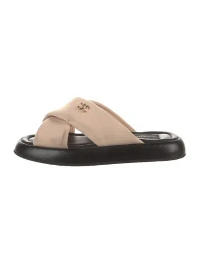 Pre-owned Chanel Interlocking Cc Logo Neoprene Slides In Neutral