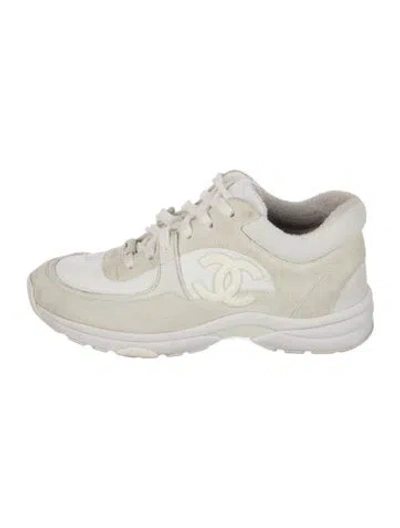 Pre-owned Chanel Interlocking Cc Logo Nylon Athletic Sneakers In White