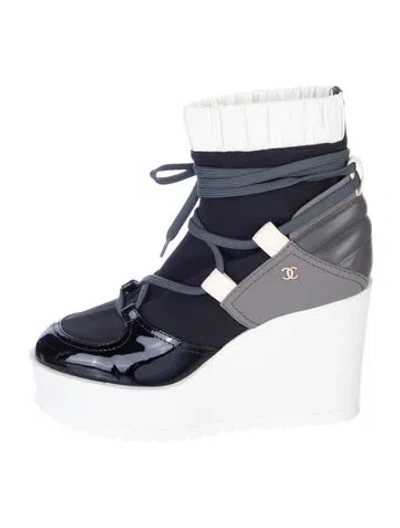 Pre-owned Chanel Interlocking Cc Logo Nylon Lace-up Boots In Black