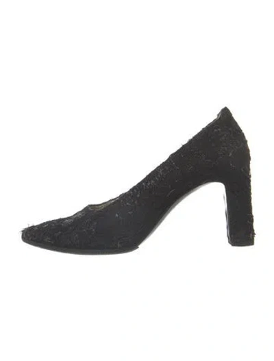 Pre-owned Chanel Interlocking Cc Logo Nylon Pumps In Black