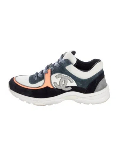 Pre-owned Chanel Interlocking Cc Logo Nylon Sneakers In White