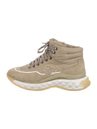 Pre-owned Chanel Interlocking Cc Logo Nylon Wedge Sneakers In Neutral
