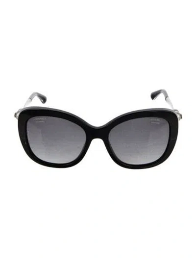 Pre-owned Chanel Interlocking Cc Logo Oversize Sunglasses In Black