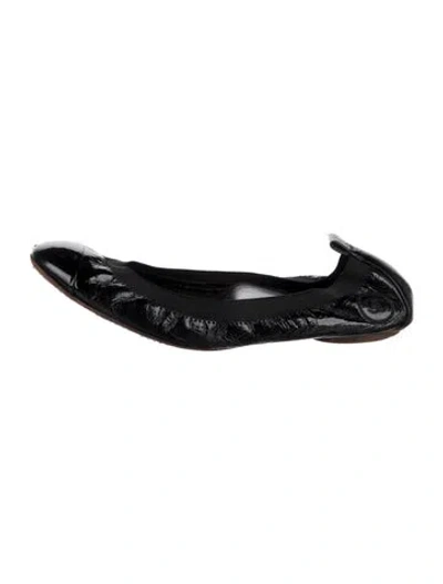 Pre-owned Chanel Interlocking Cc Logo Patent Leather Ballet Flats In Black
