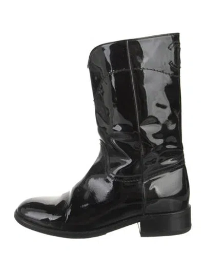 Pre-owned Chanel Interlocking Cc Logo Patent Leather Combat Boots In Black