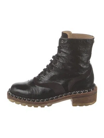 Pre-owned Chanel Interlocking Cc Logo Patent Leather Combat Boots In Black