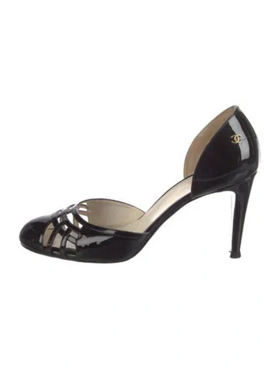 Pre-owned Chanel Interlocking Cc Logo Patent Leather D'orsay Pumps In Black