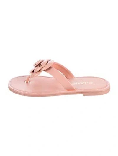 Pre-owned Chanel Interlocking Cc Logo Patent Leather Flip Flops In Pink