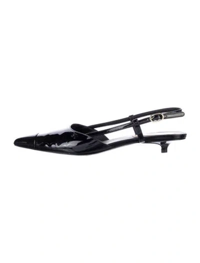 Pre-owned Chanel Interlocking Cc Logo Patent Leather Slingback Pumps In Black
