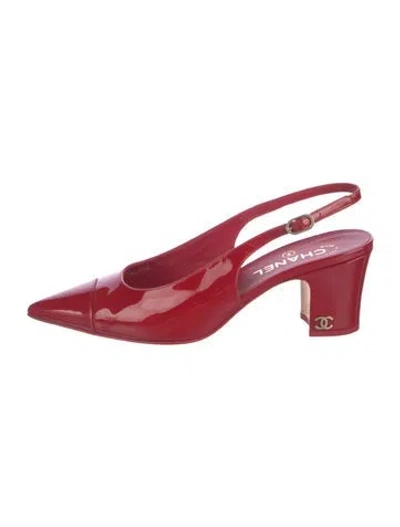 Pre-owned Chanel Interlocking Cc Logo Patent Leather Slingback Pumps In Red