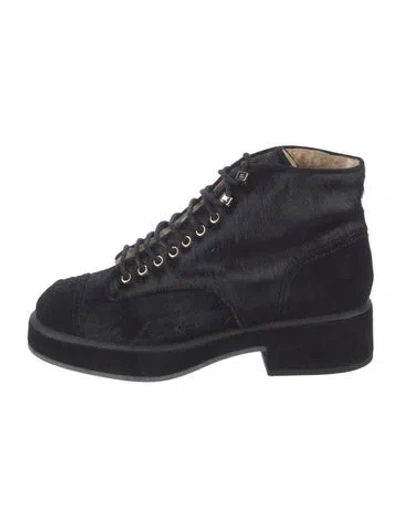 Pre-owned Chanel Interlocking Cc Logo Ponyhair Combat Boots In Black