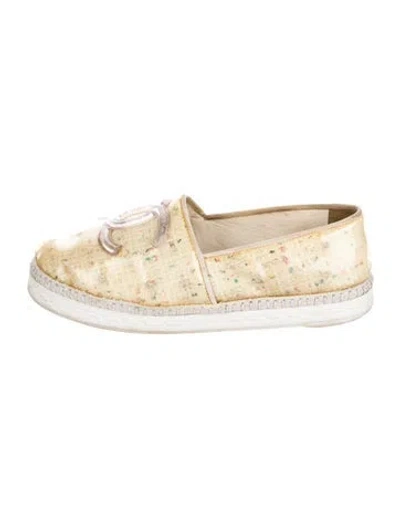 Pre-owned Chanel Interlocking Cc Logo Pvc Loafers In Neutral