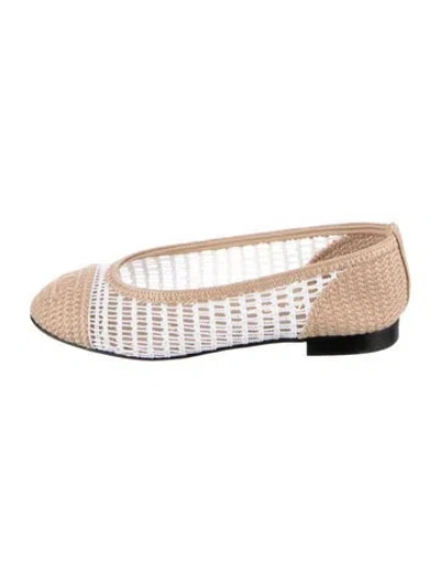 Pre-owned Chanel Interlocking Cc Logo Raffia Ballet Flats In Neutrals