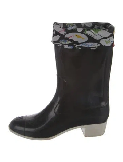 Pre-owned Chanel Interlocking Cc Logo Rubber Rain Boots In Black