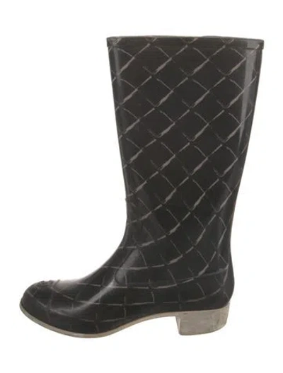 Pre-owned Chanel Interlocking Cc Logo Rubber Rain Boots In Black