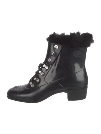 Pre-owned Chanel Interlocking Cc Logo Rubber Rain Boots In Black