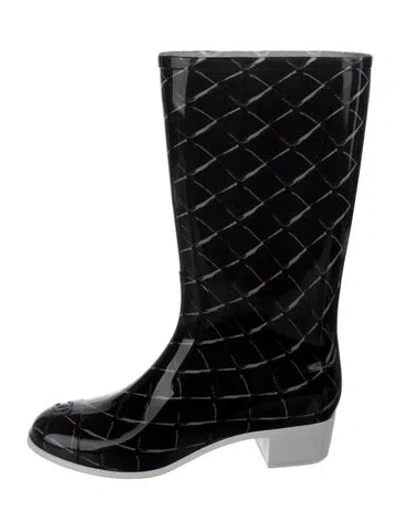 Pre-owned Chanel Interlocking Cc Logo Rubber Rain Boots In Black