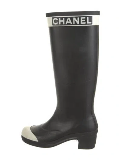 Pre-owned Chanel Interlocking Cc Logo Rubber Rain Boots In Black