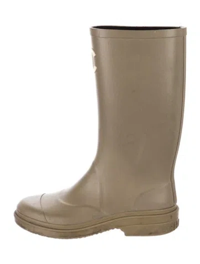Pre-owned Chanel Interlocking Cc Logo Rubber Rain Boots In Green
