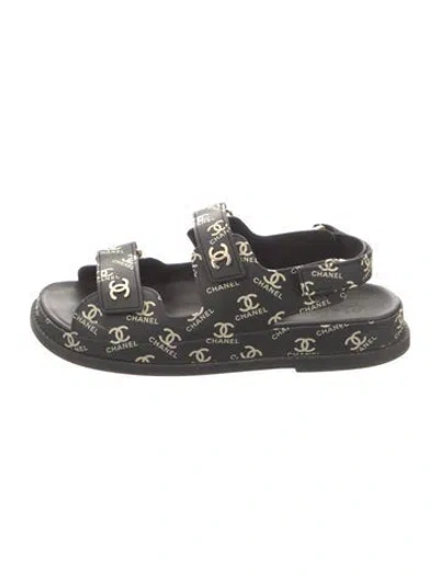 Pre-owned Chanel Interlocking Cc Logo Rubber Slides In Black