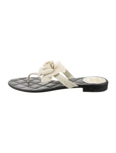 Pre-owned Chanel Interlocking Cc Logo Rubber Slides In Multi
