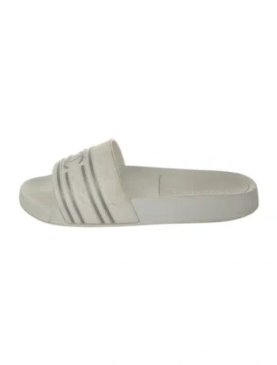 Pre-owned Chanel Interlocking Cc Logo Rubber Slides In White