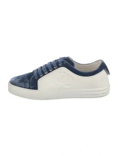 Pre-owned Chanel Interlocking Cc Logo Rubber Sneakers In Multi
