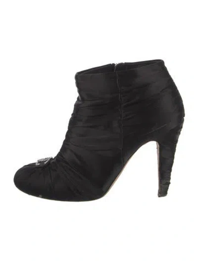 Pre-owned Chanel Interlocking Cc Logo Satin Boots In Black